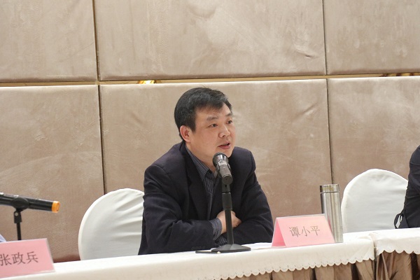 湖南省植保植检站副站长谭小平 湖南省植保植检站副站长谭小平