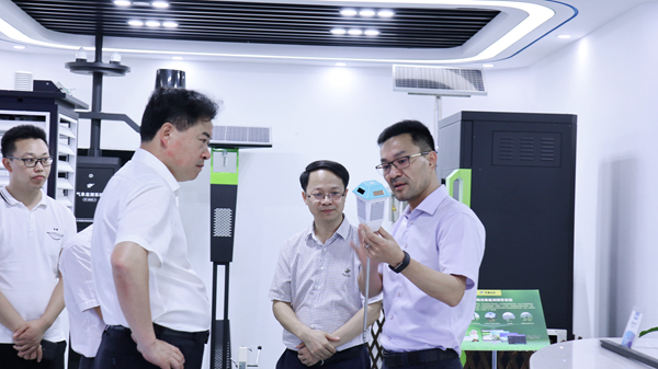 浙江省农业农村厅副厅长唐冬寿一行莅临CILICILI视频APP看片调研3 浙江省农业农村厅副厅长唐冬寿一行莅临CILICILI视频APP看片调研3